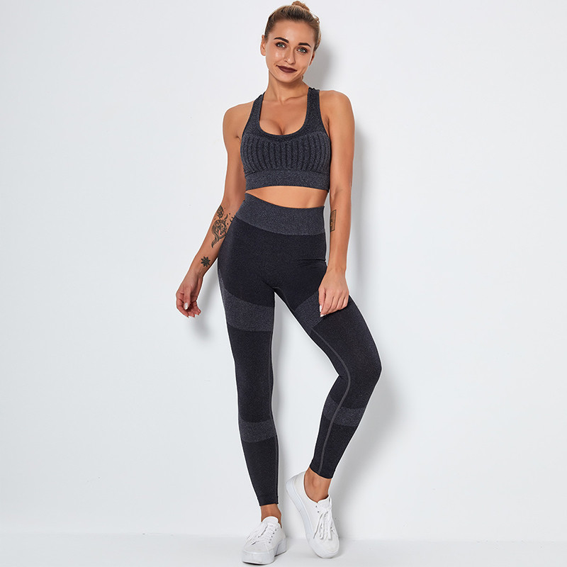 Seamless 2 Piece Yoga Set Clothes Nylon Spandex High Elastic Knitted Striped